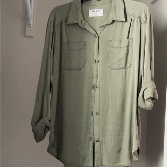 Button green shirt - Picture 2 of 2